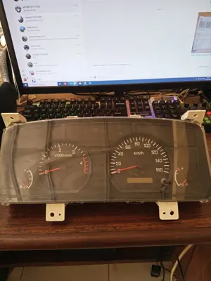 SPEEDOMETER ISUZU NMR71 EURO 2